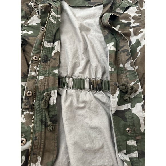 Love Tree Women's Camo Zip Up Cargo Jacket Size Large - Picture 3 of 5